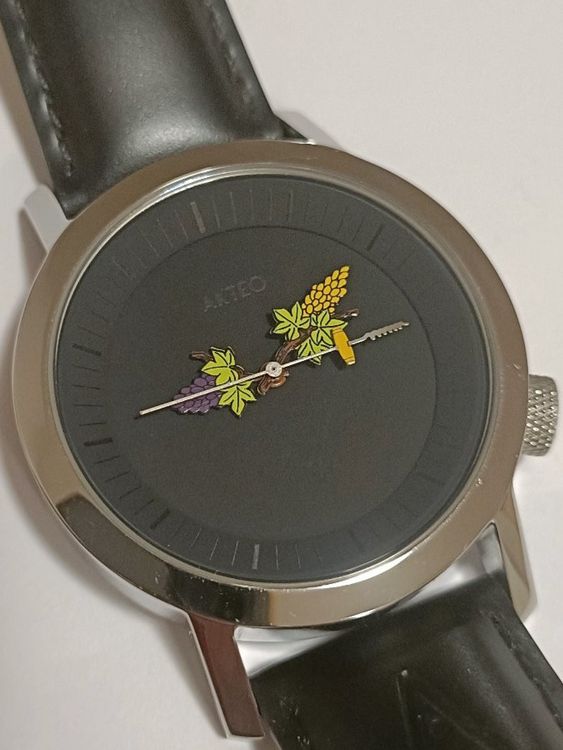 AKTEO Uhr "Made in France" • Zeiger in Pflanzen Form Kaufen auf Ricardo
