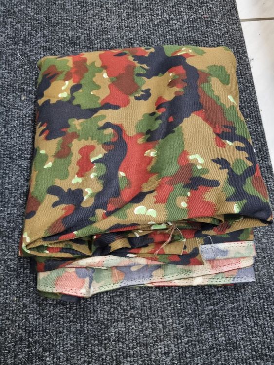 Schweizer Armee Vierfrucht Stoff ca. 5,20mx130cm (Neu (gemäss ...