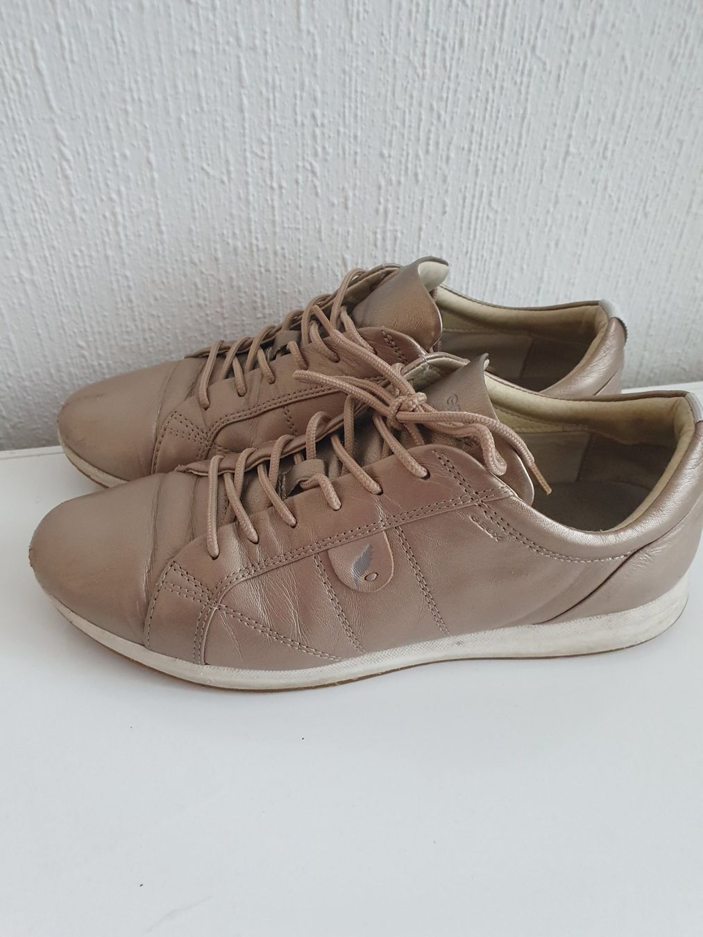 Geox Scarpe da donna: Baskets Geox Deynna or rose, pointure 38 – Usato da Prilly venduto da RoDyRe