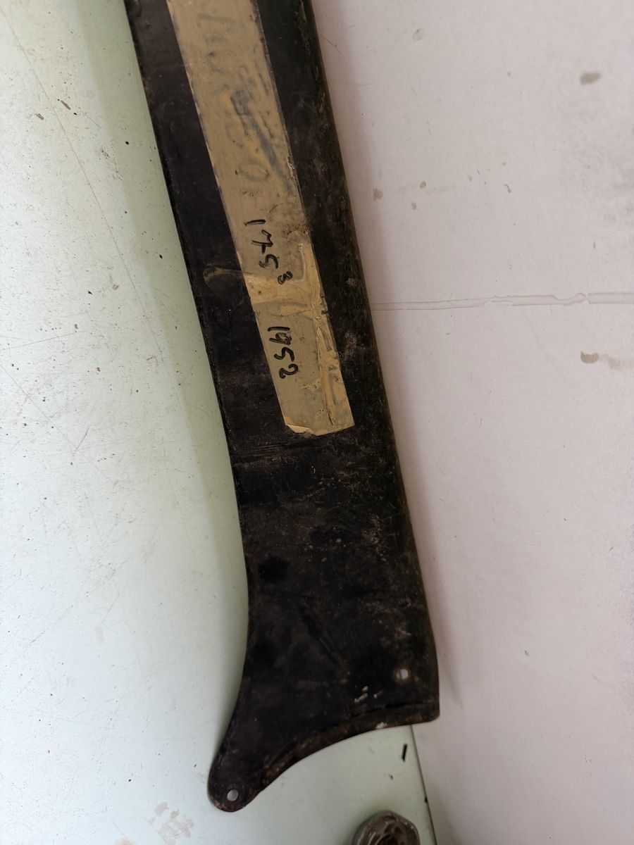 Tutti i ricambio per moto: MAICO 175 - cache latéral / seitenschutz original   – Usato da Courtételle venduto da claude41 2