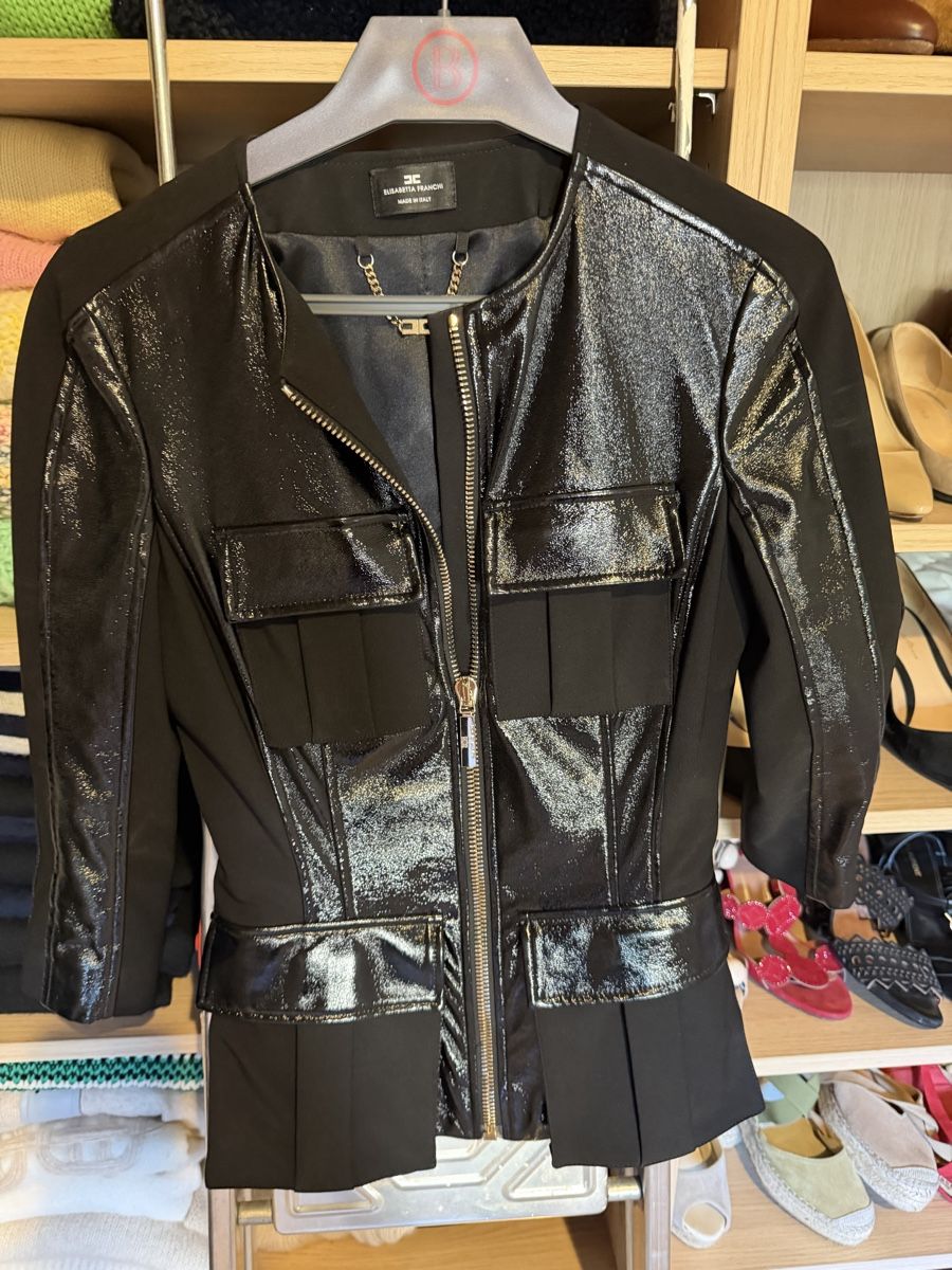 Franchi Giacche: Veste Elisabetta Franchi – Nuovo (secondo la descrizione) da Rolle venduto da Aubonne1170