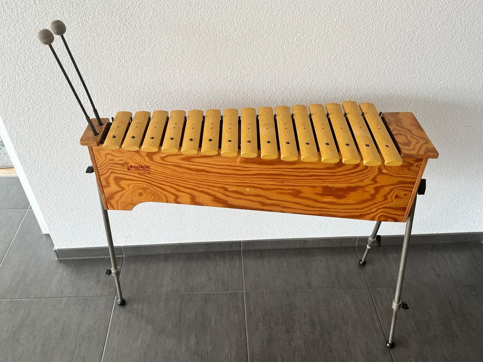 Strumenti musicali: Xylophon Sonor Percussion  TA KX 100 – Usato da Herlisberg venduto da fra_z2bl