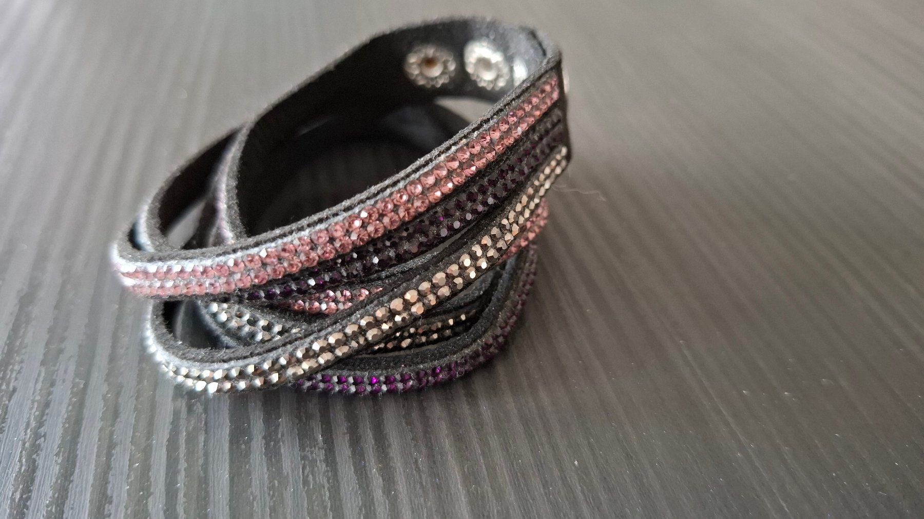 Bracciali & Braccialetti: Armband mit Strass – Usato da Rickenbach b. Wil venduto da Beautiful.Things