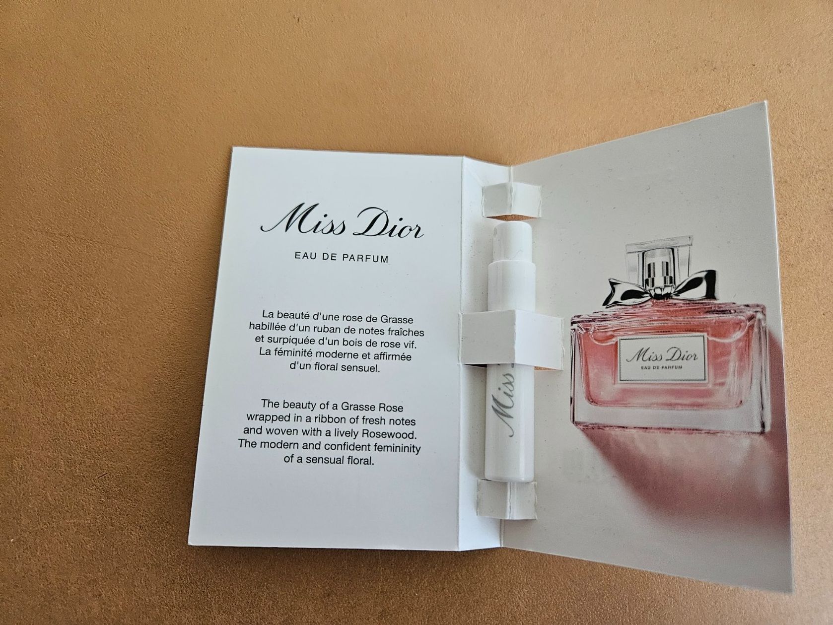 Dior Profumi & Eau de Toilette: Miss Dior - EAU DE PARFUM 1ML – Usato da Aesch BL venduto da Chrutli1 2