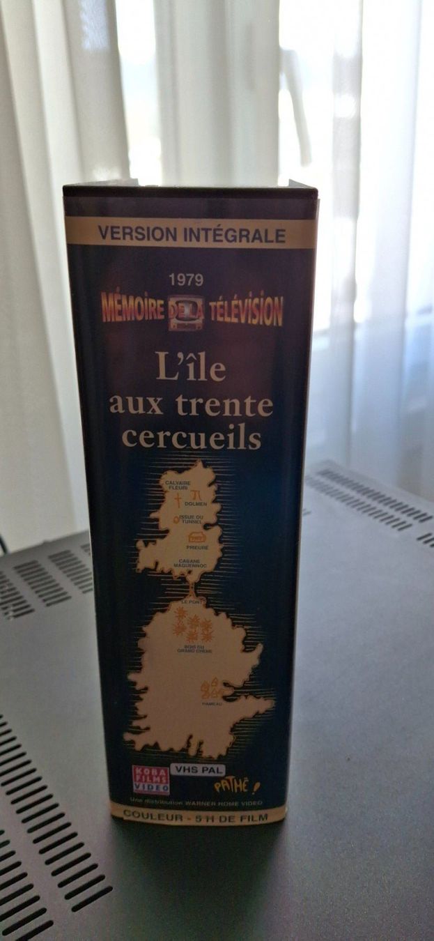 Tutti i VHS: Coffrets Séries en K7 VHS – Usato da Bellelay venduto da Katia5 1