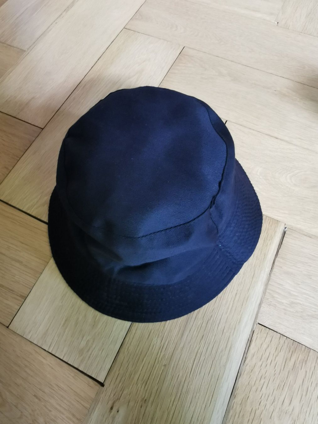 Copricapi, berretti & cappellini: Bucket Hat / Fischerhut – Usato da Bern venduto da Linii 1
