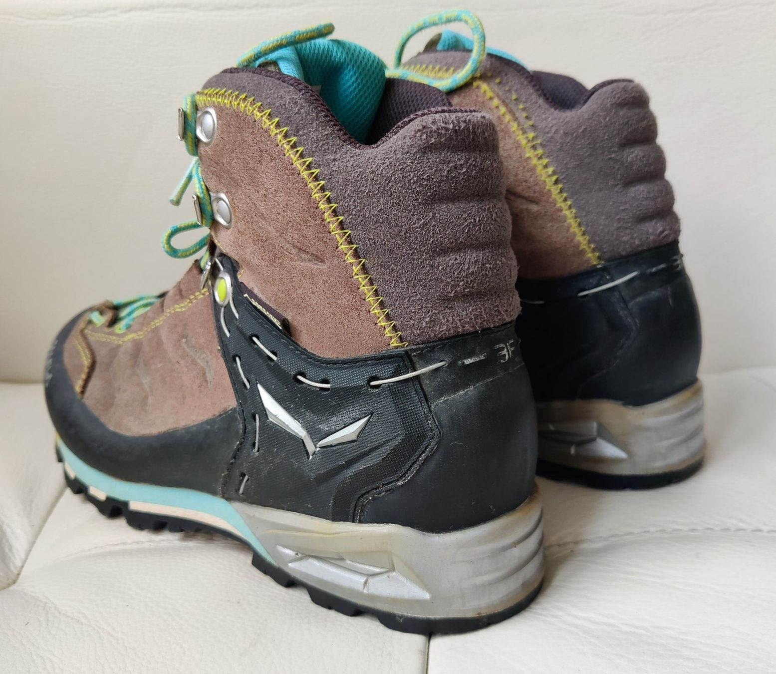 Salewa Scarpe da donna: SALEWA Damen Bergwanderschuhe Trekkingschuhe / Gr. 37 – Usato da Lachen SZ venduto da PizBuin35 4