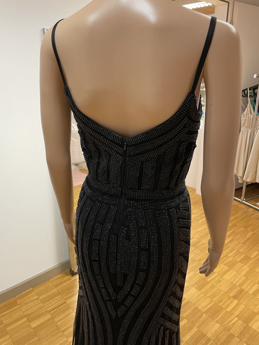 Vestiti: Abendkleid lang schwarz Perlen bestickt Grösse 36 – Nuovo (secondo la descrizione) da Appenzell venduto da mir_rqn6 5