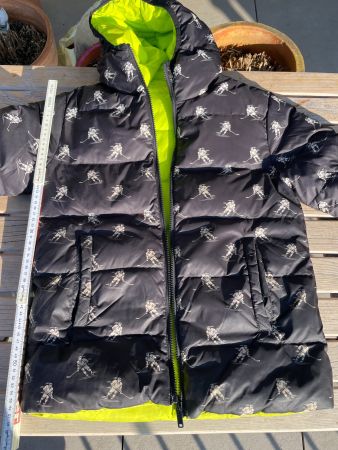 Kinderjacke Winter mit Eishockeyspieler Print Daune Reversib