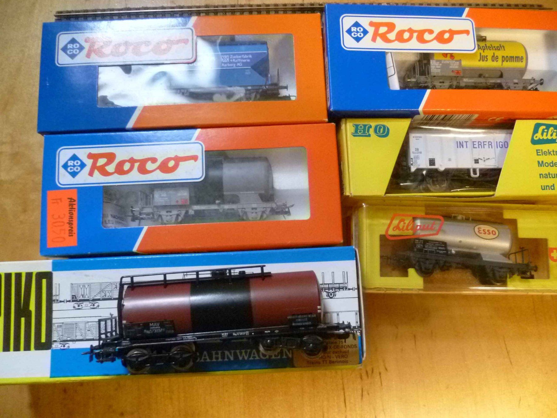 Trains électriques: Verschiedene Güterwagen H0 DC – D'occasion à Rickenbach BL par umro11