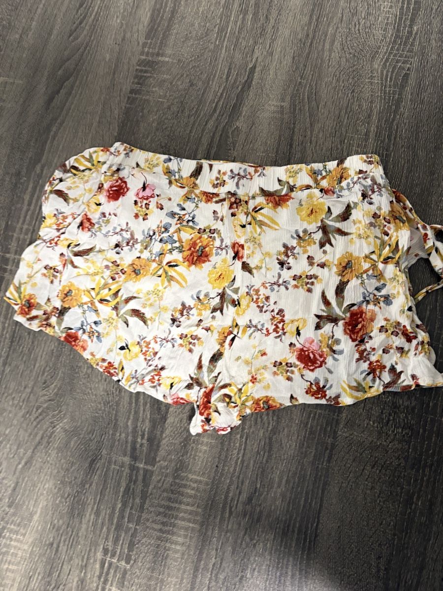 Pull&Bear Hosen: Damen Shorts,Gr.S;Pull&Bear… – Gebraucht aus Winterthur von Nena222 7