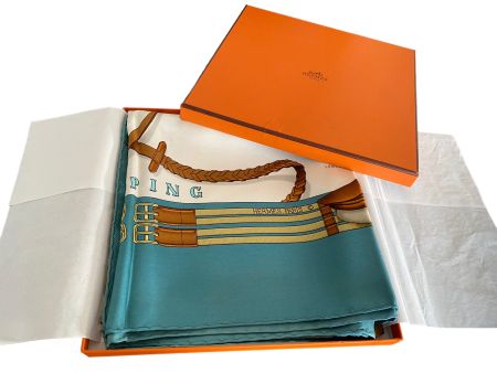 Lovely Grand Carré Hermès foulard / scarf en soie & boîte 🎁