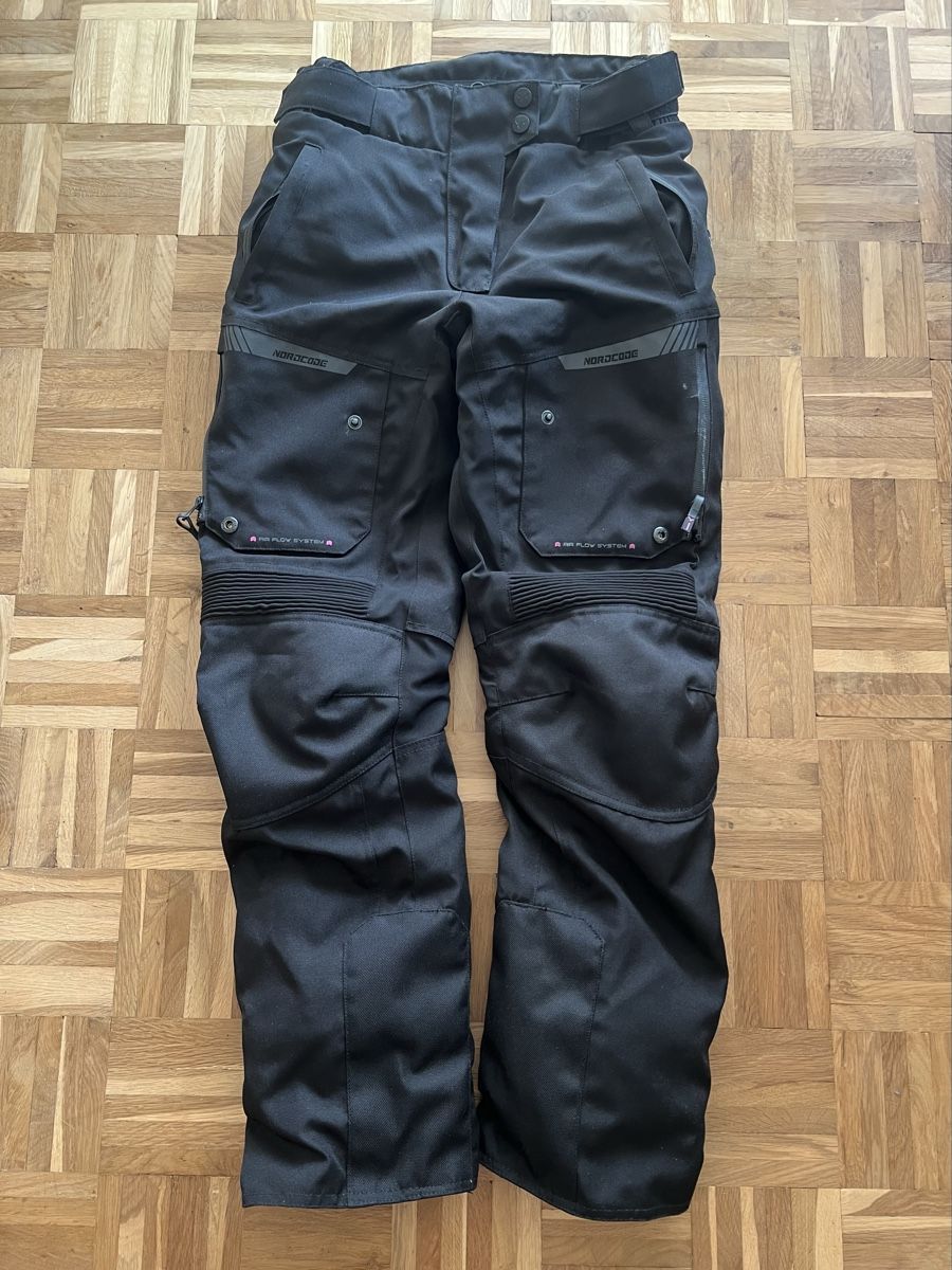 Pantaloni: Damen Motorrad-Hose Gr. M/36 – Nuovo (secondo la descrizione) da Zug venduto da Ratna 1