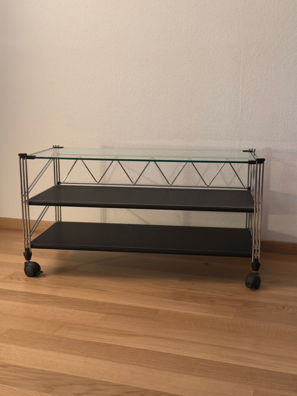 Mobili & Arredamento: Caimi Design Rollwagen / Servierwagen / Zeitschriftenablage – Usato da Zürich venduto da Hedwig-steig