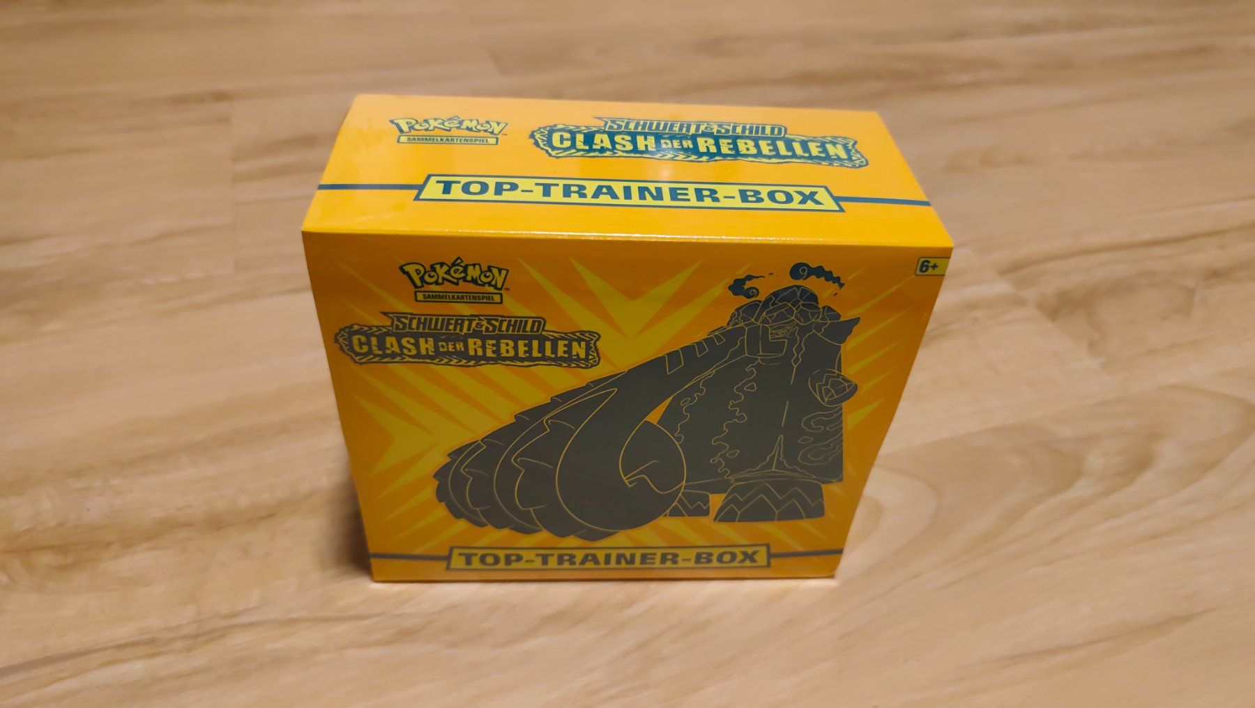 Pokémon Carte collezionabili: Clash der Rebellen - Top Trainer Box Sealed – Nuovo e nell'imballaggio originale da Kehrsatz venduto da Riyouu