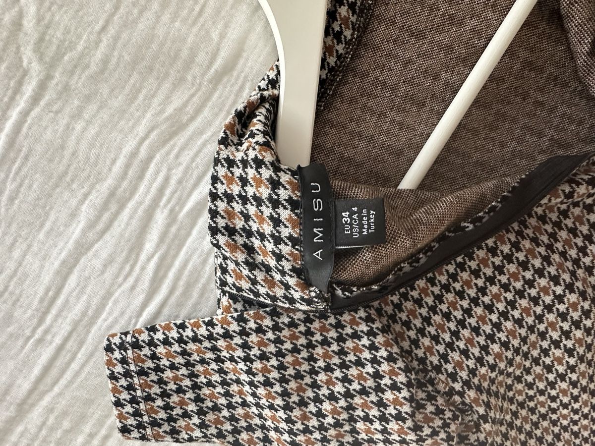 Kleider: Kleid von Amisu – Gebraucht aus Olten von sar_zs6d 2