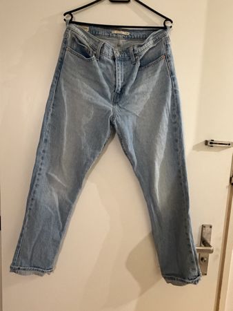 Levis jeans