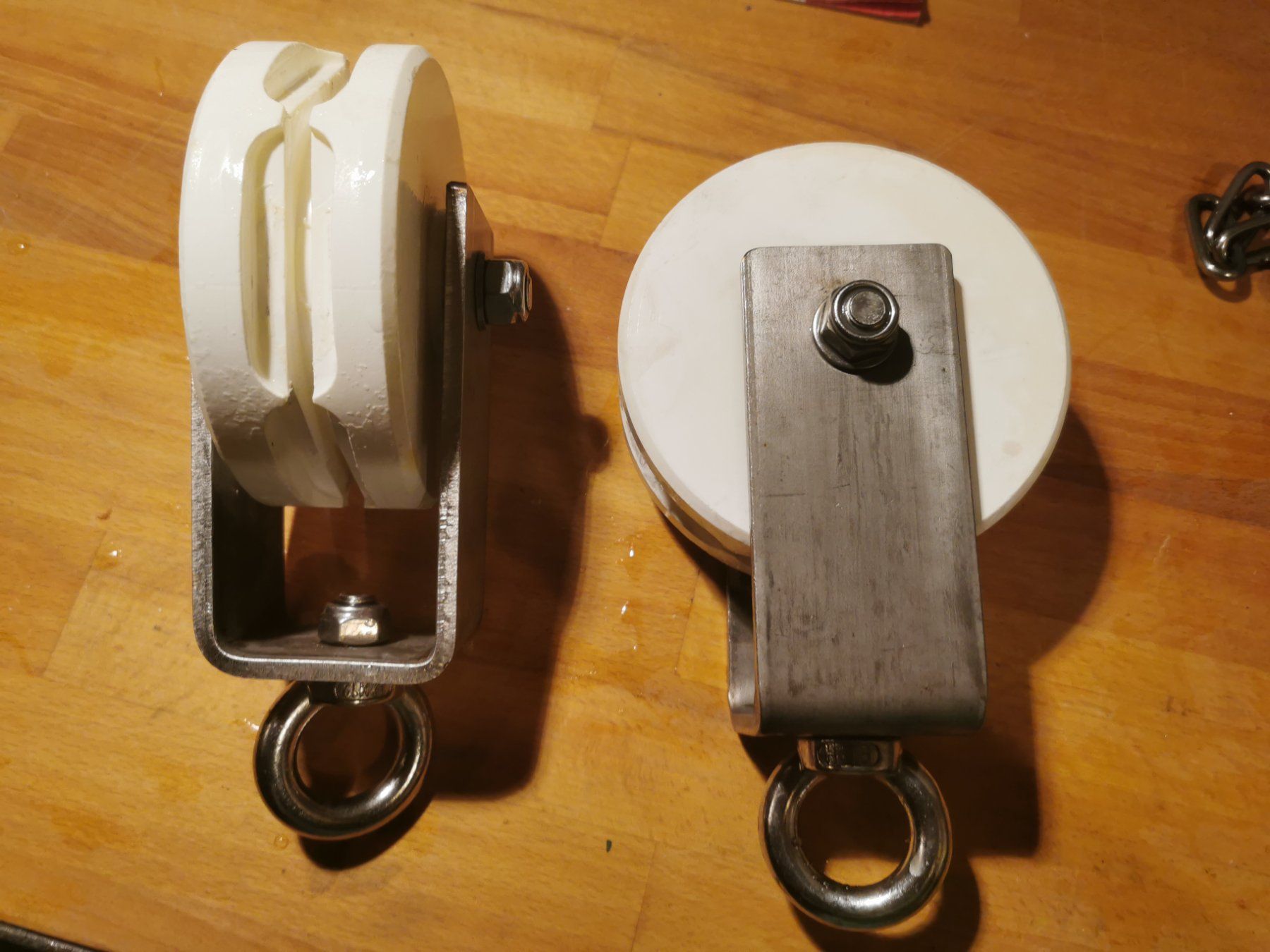 Altro per stoccaggio & trasporto: 2 Kettenräder Rundgliederkette oder Seil robust, Rostfrei – Usato da Ipsach venduto da Mandarine3