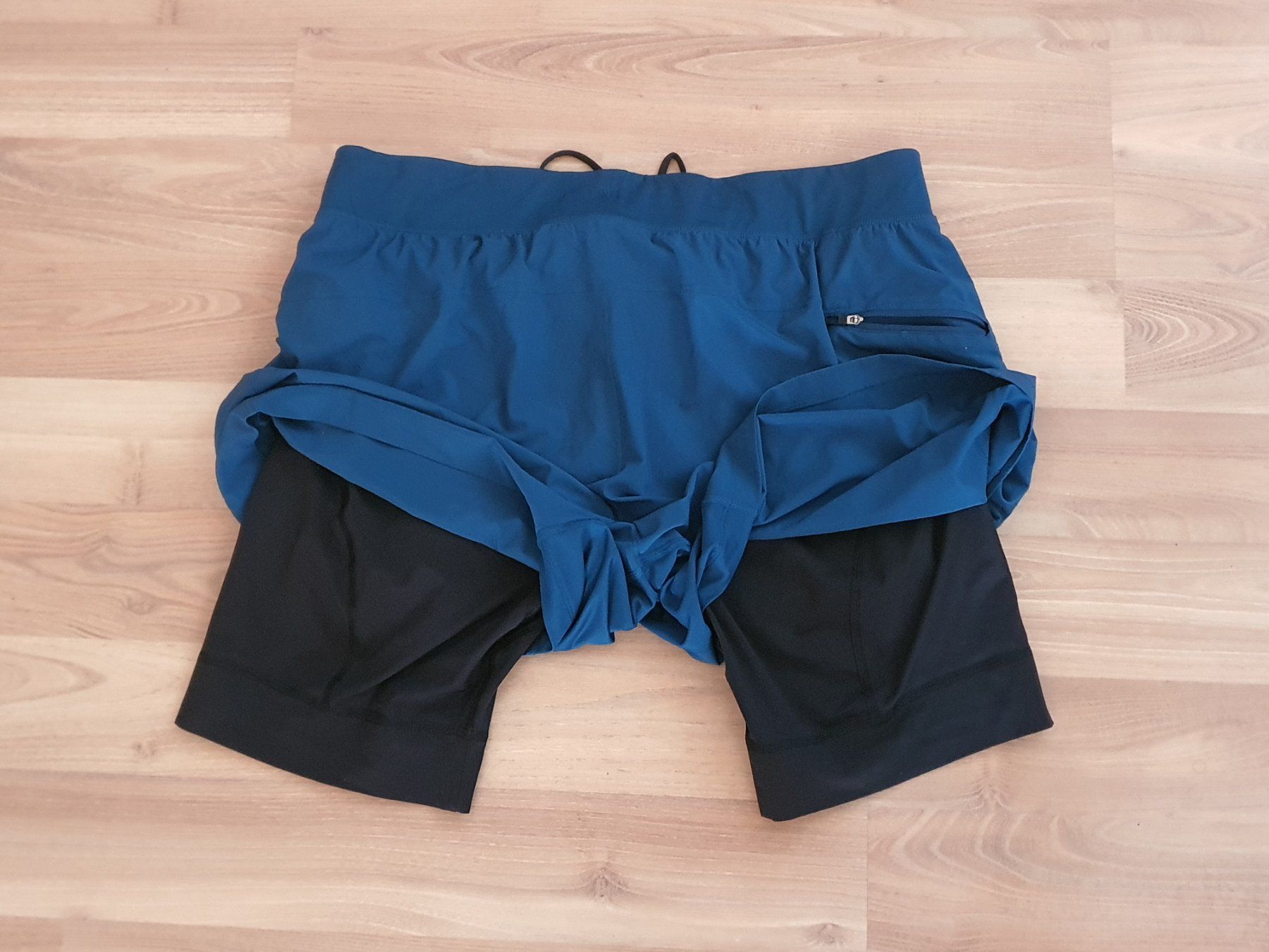 Lululemon Pantalons: Lululemon Hose – D'occasion à Oberkirch LU par sovereign994 2