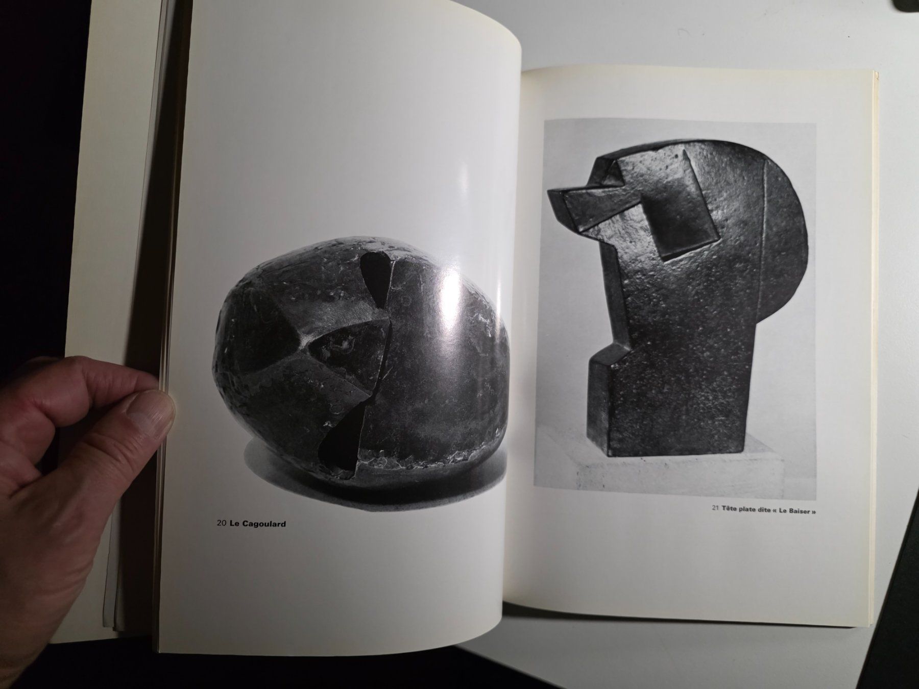 Bücher: Julio Gonzalez - Les matériaux de son expression 1969 – Gebraucht aus Walterswil BE von Lonitti 2
