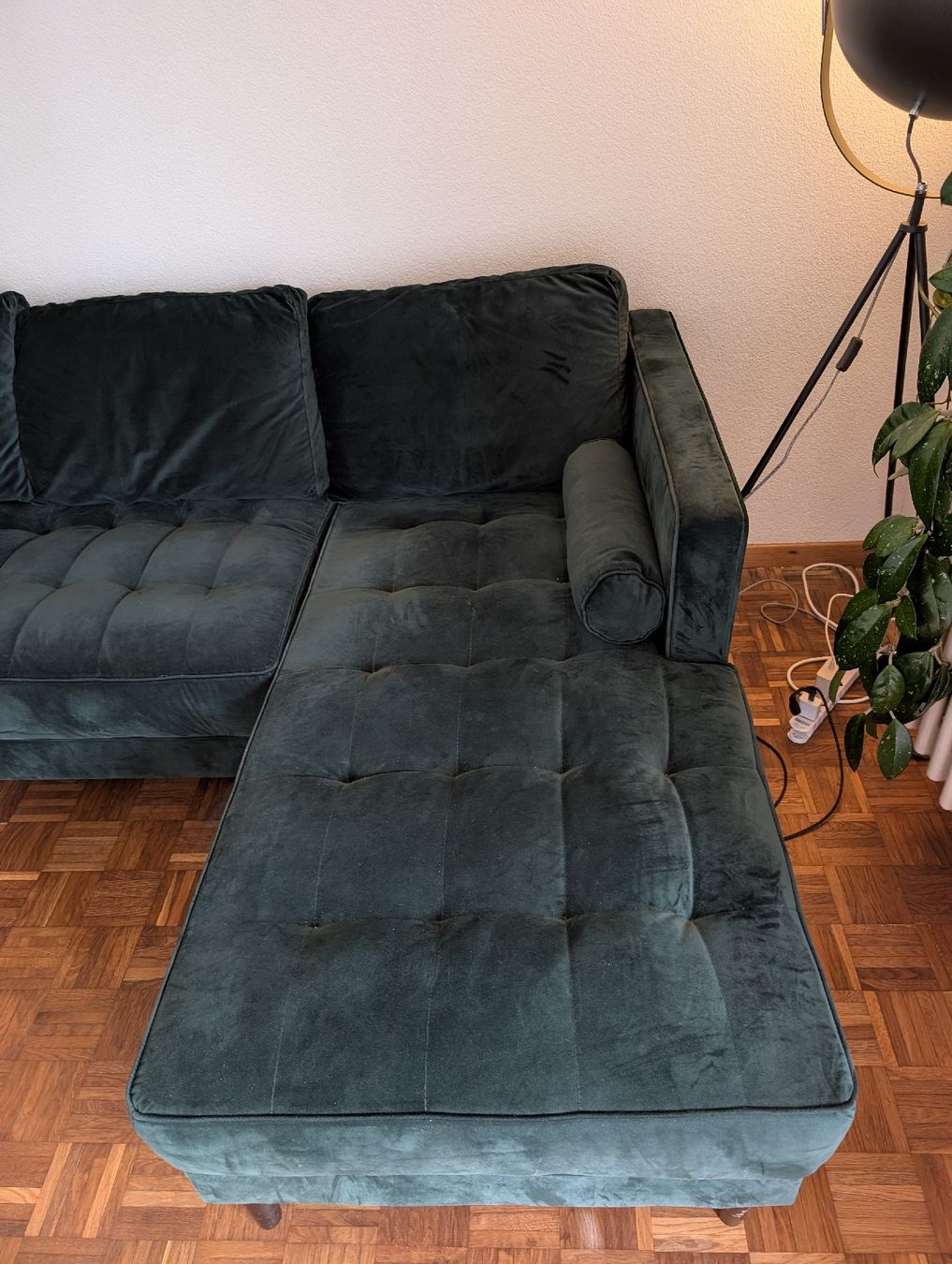 Divani: Ecksofa dunkelgrün Samt Tufting – Usato da Horw venduto da aiivii 1