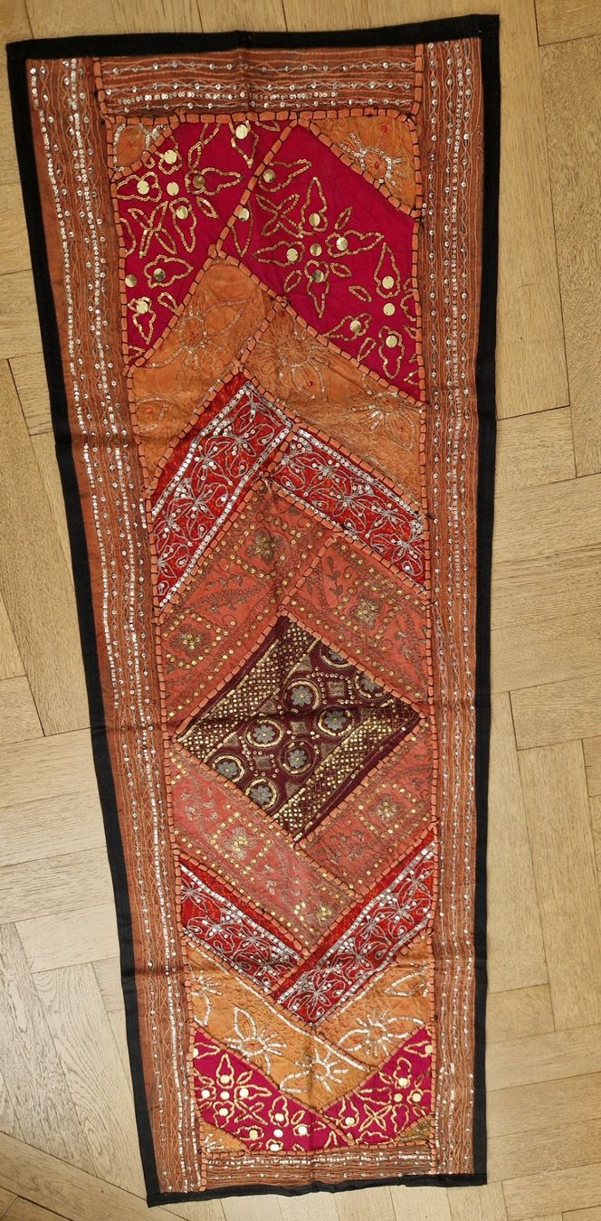 Tessuti: Tischläufer / Indischer Patchwork Handbestickt mit Pailetten – Usato da Küsnacht ZH venduto da 2011_ 2