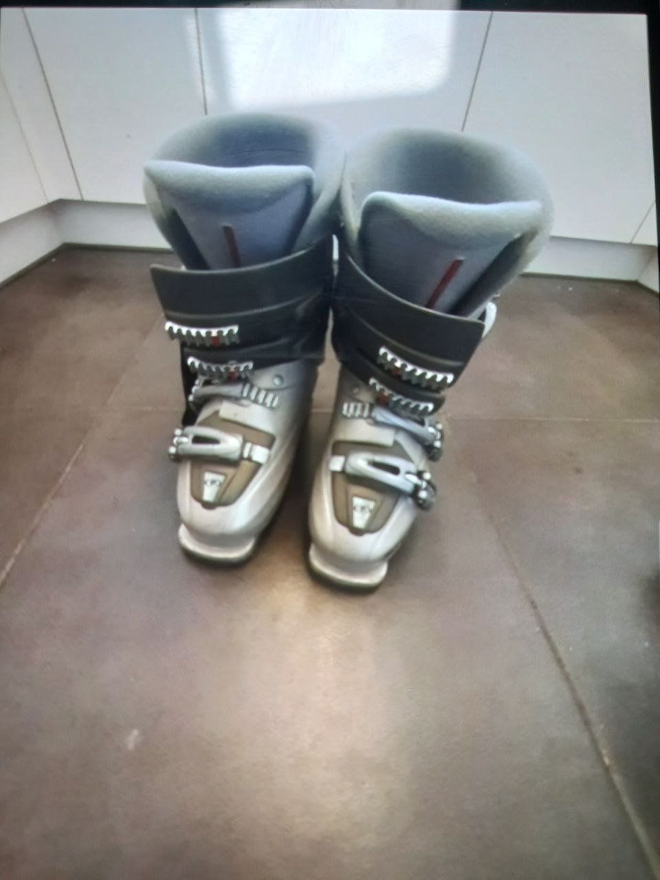 Chaussures hommes: Skischuhe! – D'occasion à Zürich par vik_q29w