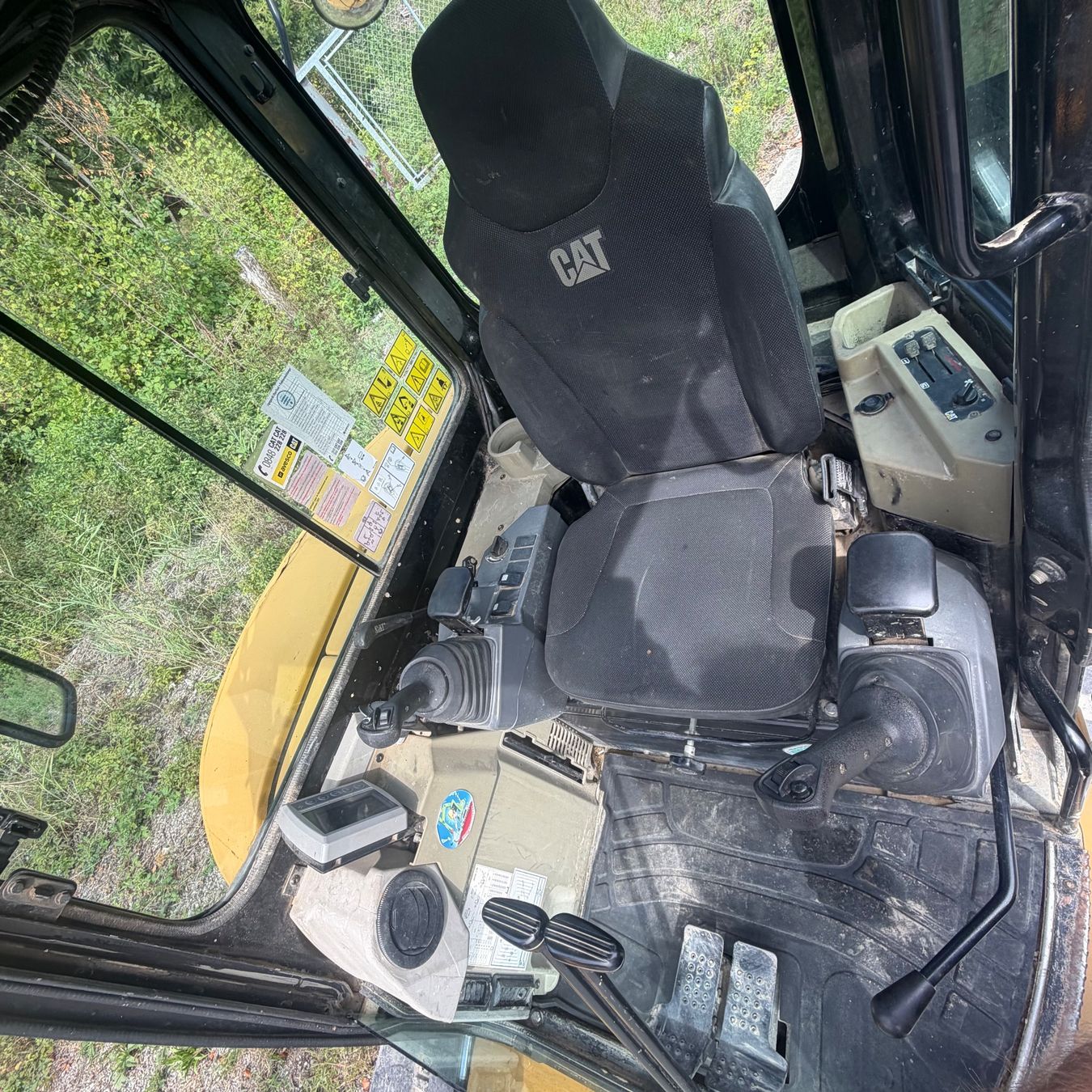 Caterpillar Bagger: CAT Bagger 5T – Gebraucht aus Menziken von Tairi10 8