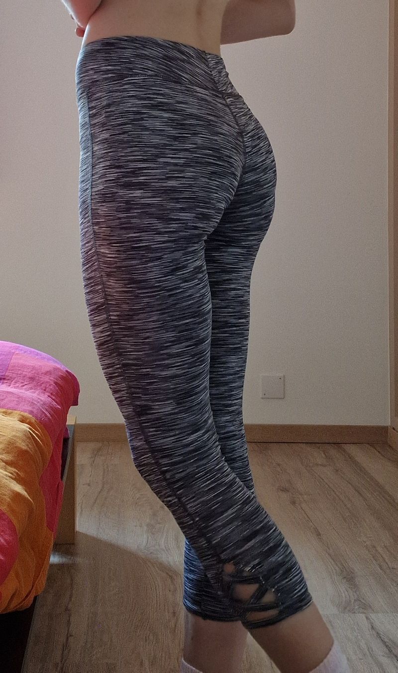Leggings: legging de sport – Usato da Onex venduto da viv_72hm 1
