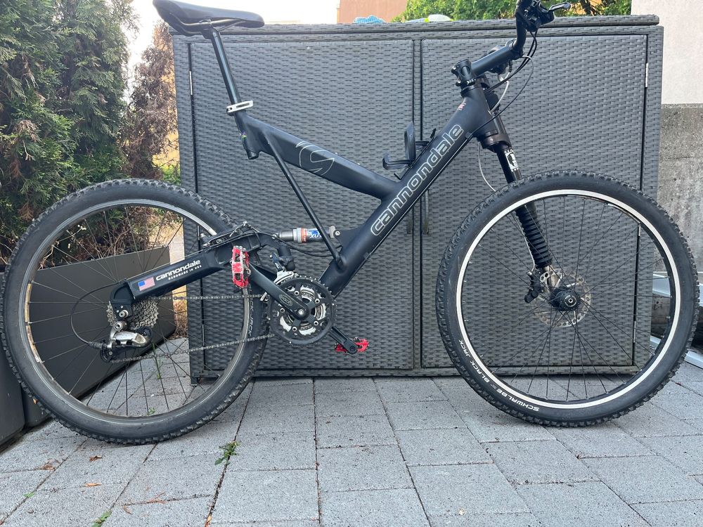 Cannondale super v 700 sx hot sale