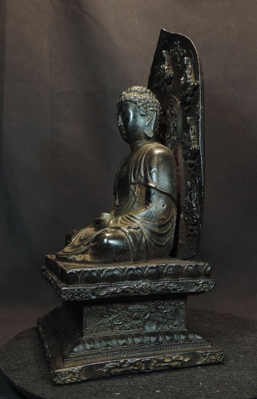 Sculture & Statue: alte Buddha Figur aus Eisenguss mit Aureole – Usato da Duggingen venduto da roterbambus 1