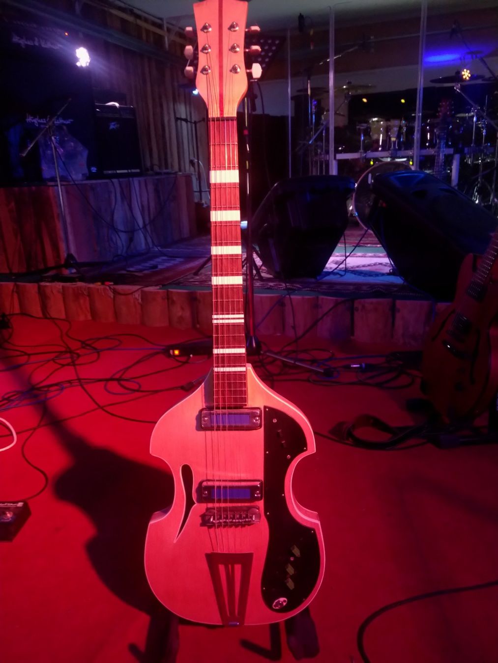 Musikinstrumente: Gitarr DEFIL Julia2, speziell, überarbeitet und funktioniel – Gebraucht aus Safenwil von Zappi1969