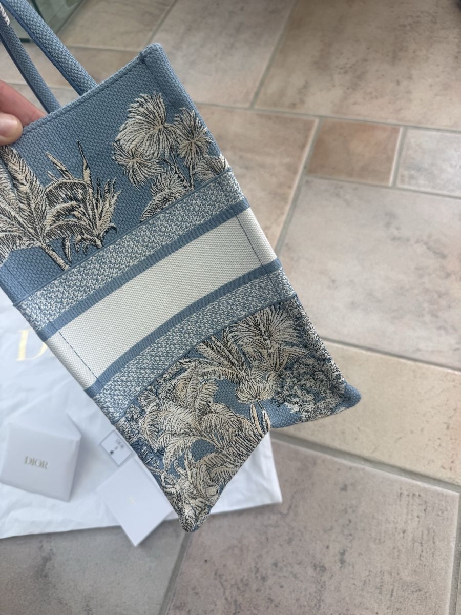 Dior Borse da donna: Dior Book Tote NEU NP. 2900.- – Nuovo (secondo la descrizione) da Ellighausen venduto da privateseller 3