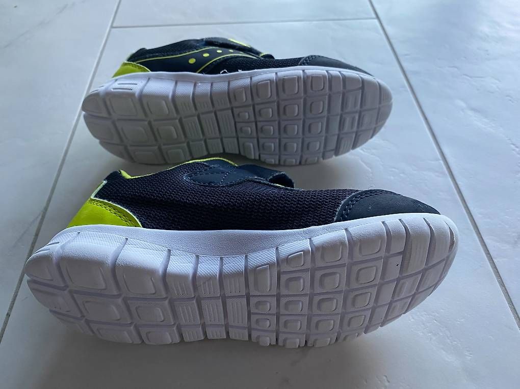 Victory Chaussures garçon: Hallenschuhe /  Turnschuhe Grösse 31 – D'occasion à Wagen par 20Ricola18 2
