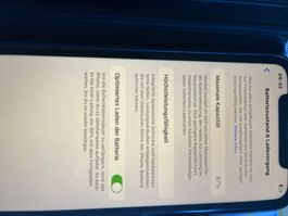 87 % / Iphone 11 / 64 GB