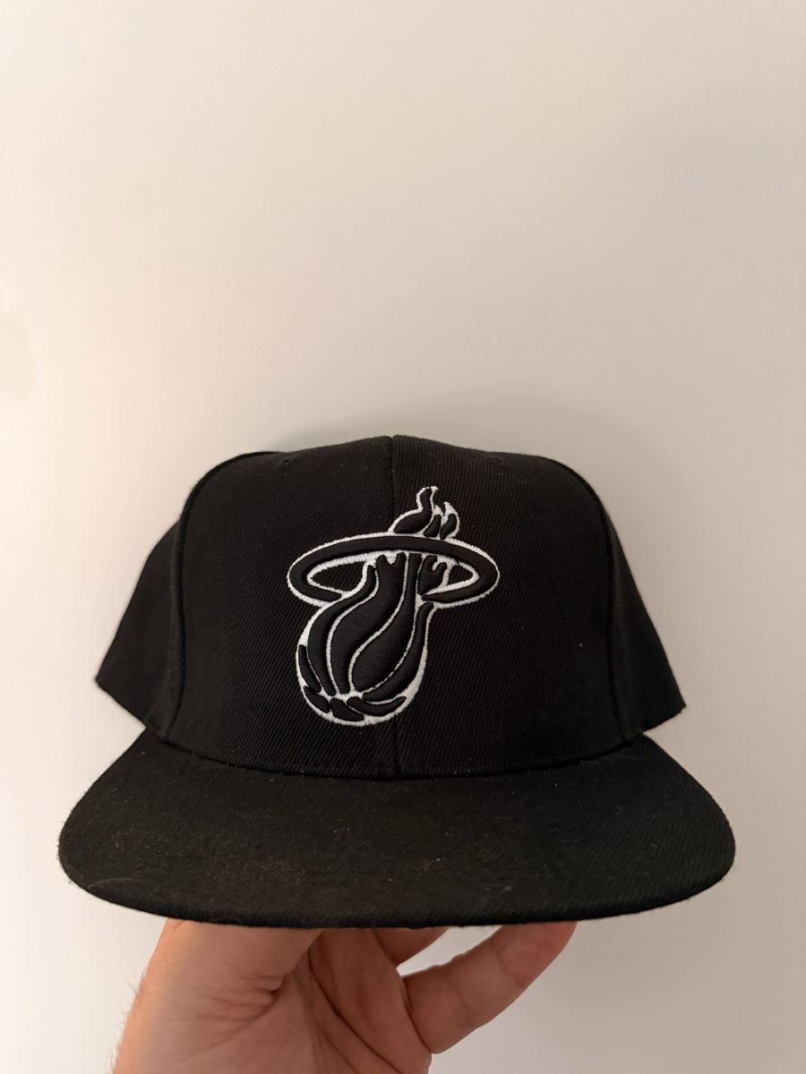 Copricapi, berretti & cappellini: Cap Miami Heat  – Usato da Zollikofen venduto da Saj_The_Simon