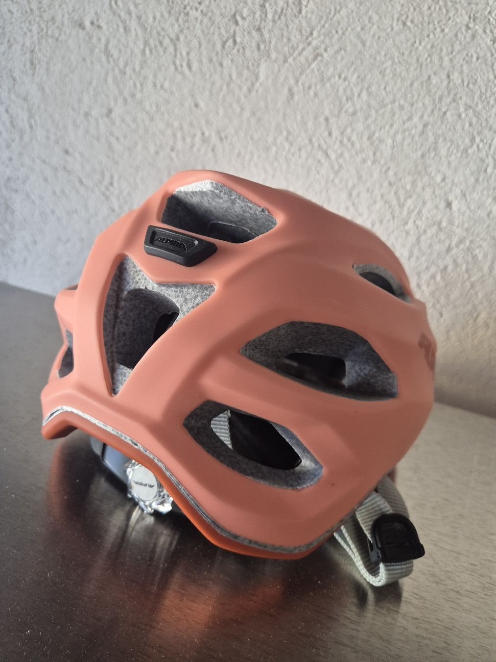 Alpina Caschi: Mädchen Fahrradhelm – Nuovo (secondo la descrizione) da Zufikon venduto da Ayla2018 1