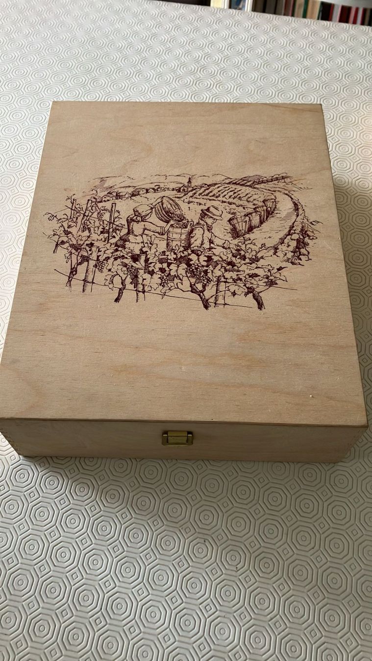 Sonstiges: Scatola legno vino "vendemmia" – Gebraucht aus Melano von H-Sara