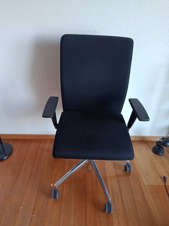 Stühle: Bürostuhl  – Gebraucht aus Staufen von leo_d5c7 1