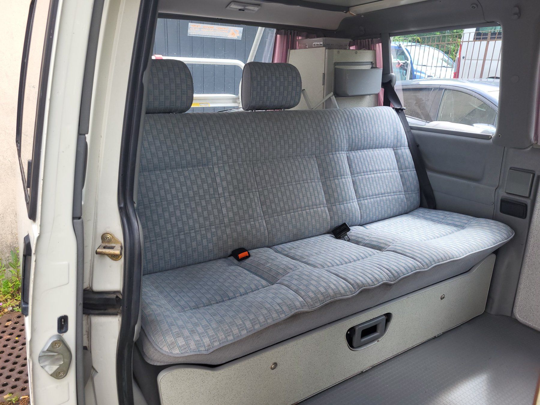 VW Veicoli da campeggio: VW T4 Multivan Reimo mit Schlafdach California – Usato da Baden venduto da kani02 3