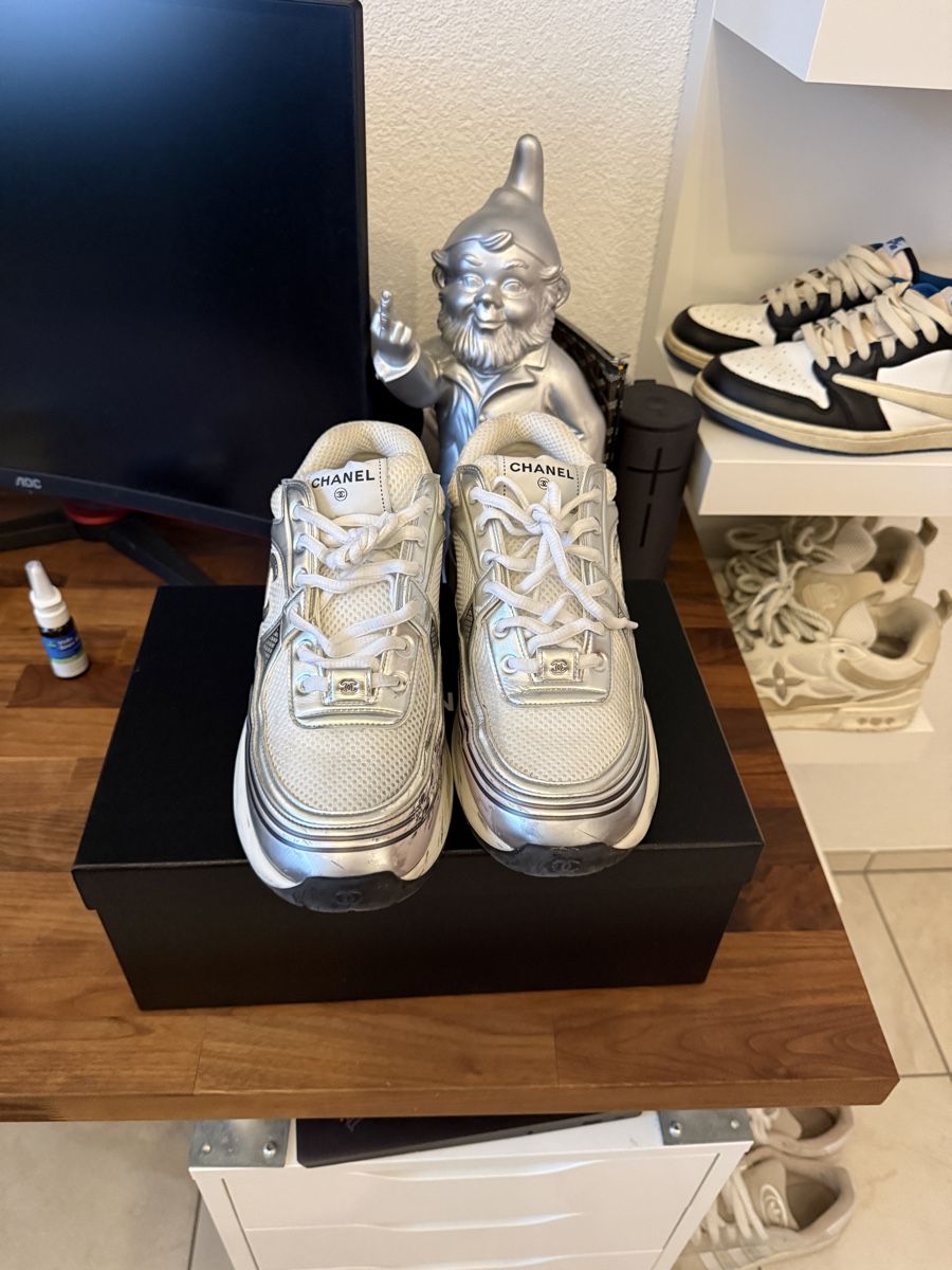 Chanel Herrenschuhe: Chanel Runner Sneakers – Gebraucht aus Sevelen von daVinci02 1