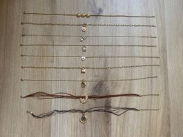 Colliers dorés avec pendentifs - peut être acheté séparément