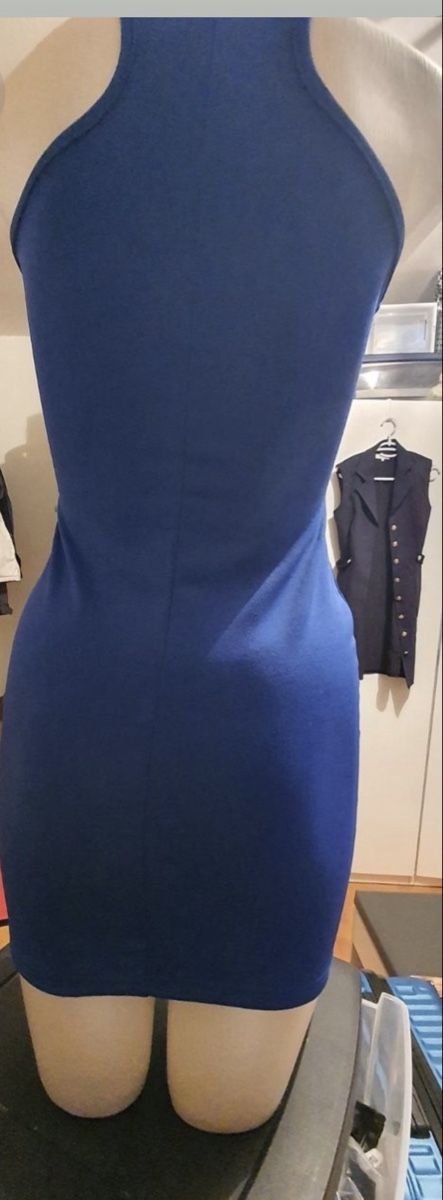 Kleider: Robe courte bleu  style découpéS – Neu (gemäss Beschreibung) aus Avry-sur-Matran von Anarda 4