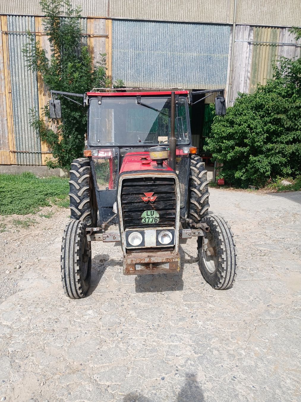Massey Ferguson Tracteurs: Massey Ferguson 235 – D'occasion à Wilihof par arm_mq9l 2