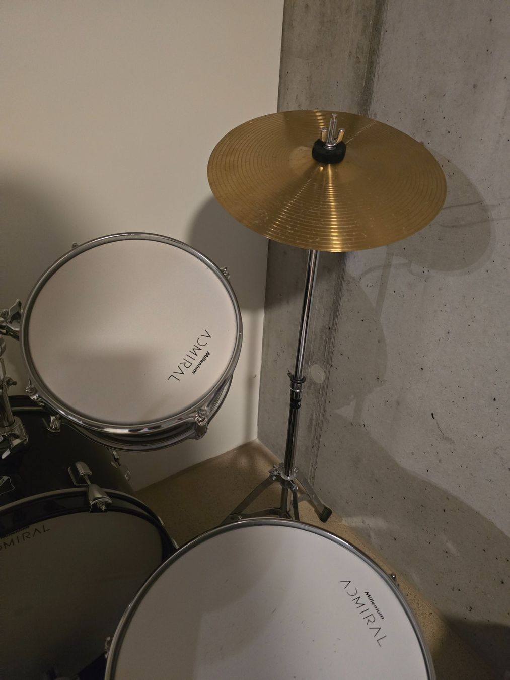 Strumenti musicali: Kinder Schlagzeug Millenium Admiral 7-teiliges Set – Usato da Diepoldsau venduto da komando2 5