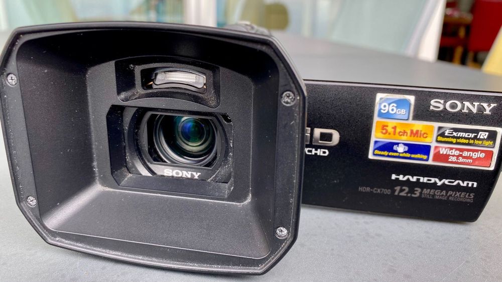 Caméscope Sony Handycam HDR-CX700VE – Full HD 1080p – Bon état – Complet