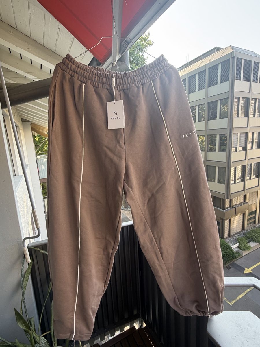 Teveo Pantaloni: Teveo Jogger – Nuovo (secondo la descrizione) da Zürich venduto da lsh