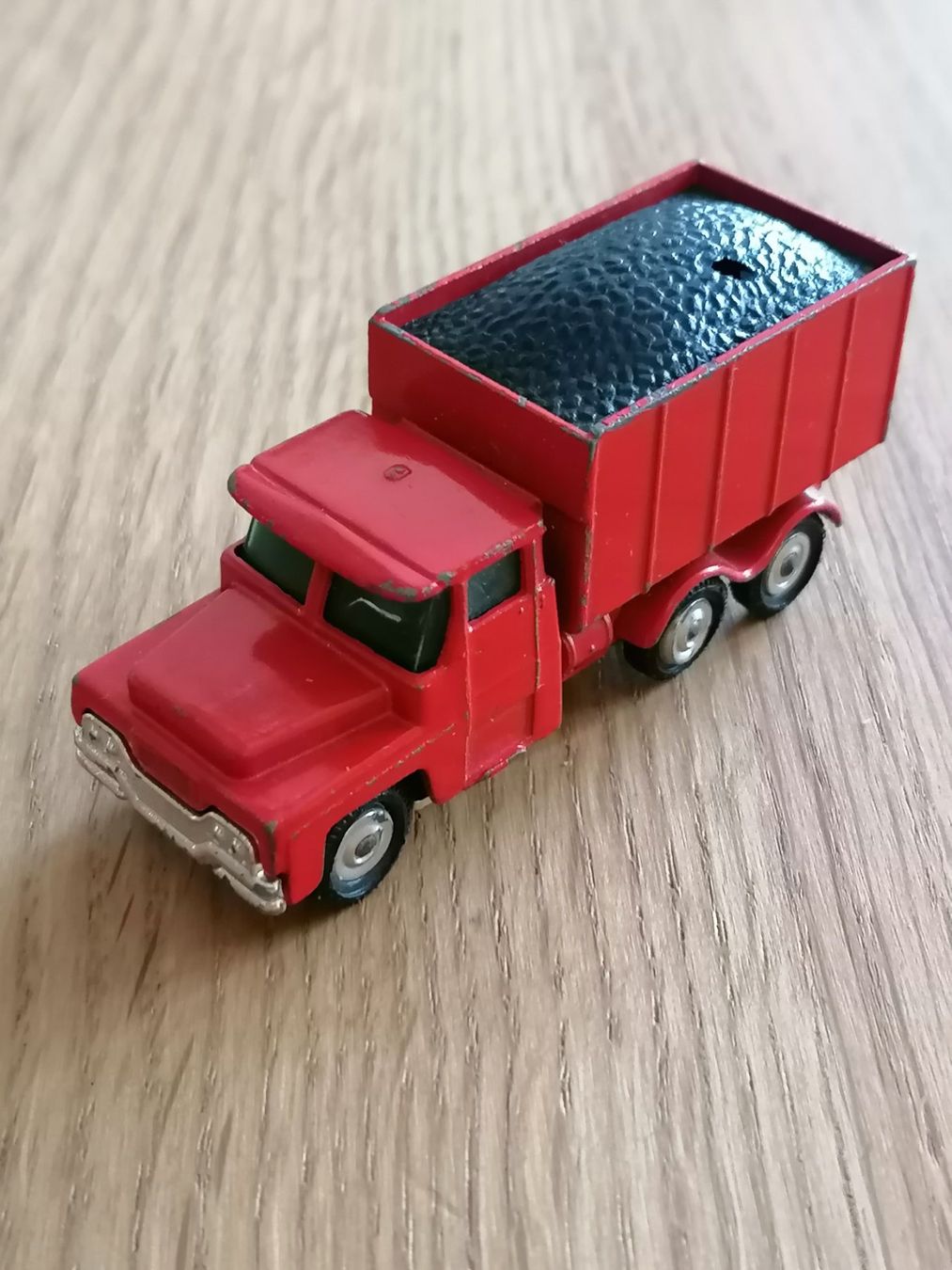 Modellautos: Husky Models - Guy Warrior Truck – Gebraucht aus Basel von vintagecollector