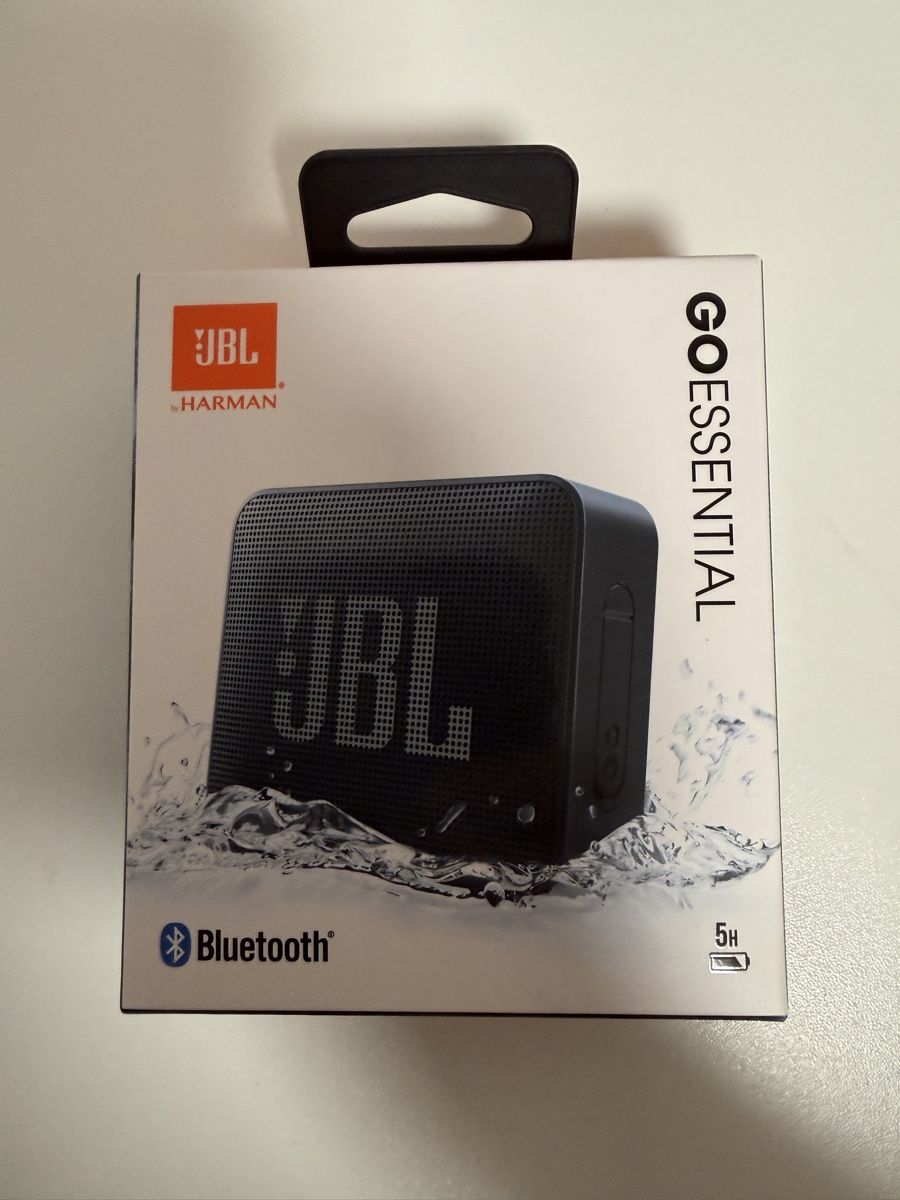 JBL Casse acustiche: JBL Go Essential Bluetooth Lautsprecher Neu und ungebraucht – Nuovo e nell'imballaggio originale da Mels venduto da all_for_you