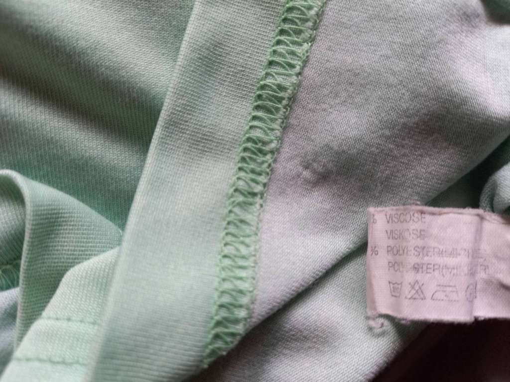 T-shirt: Elegantes Shirt 44 – Usato da Bätterkinden venduto da Elefantenzoo 2